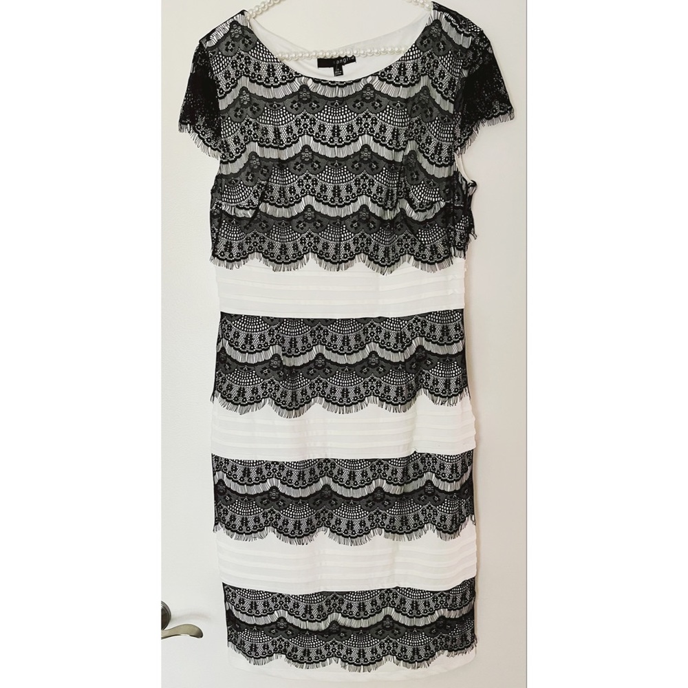 New Exquisite Lace Detail Sangria Evening White Black Stretch Dress 14 L